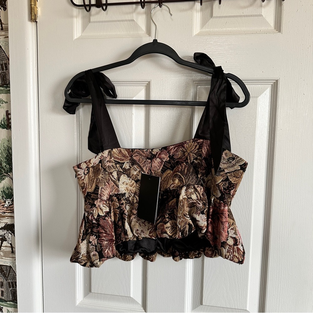 Floral Brocade Tie-Shoulder Peplum Crop Top - Black/Multi - Picture 3 of 3